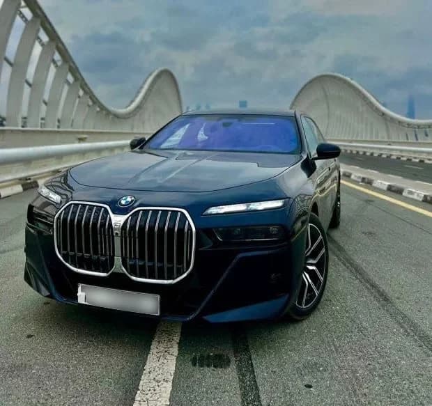 BMW 7 Series chauffeur hire Dubai Abu Dhabi Sharjah