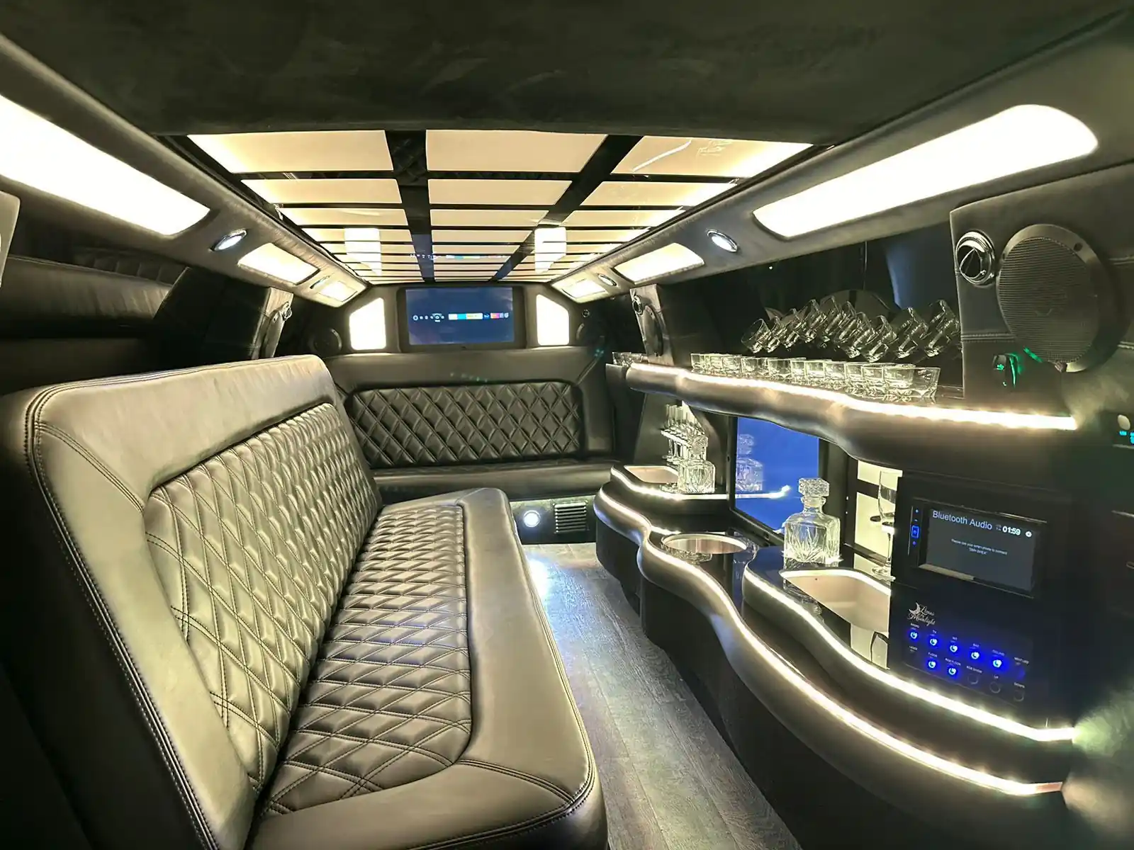 Chrysler Emerald Limousine - image 4