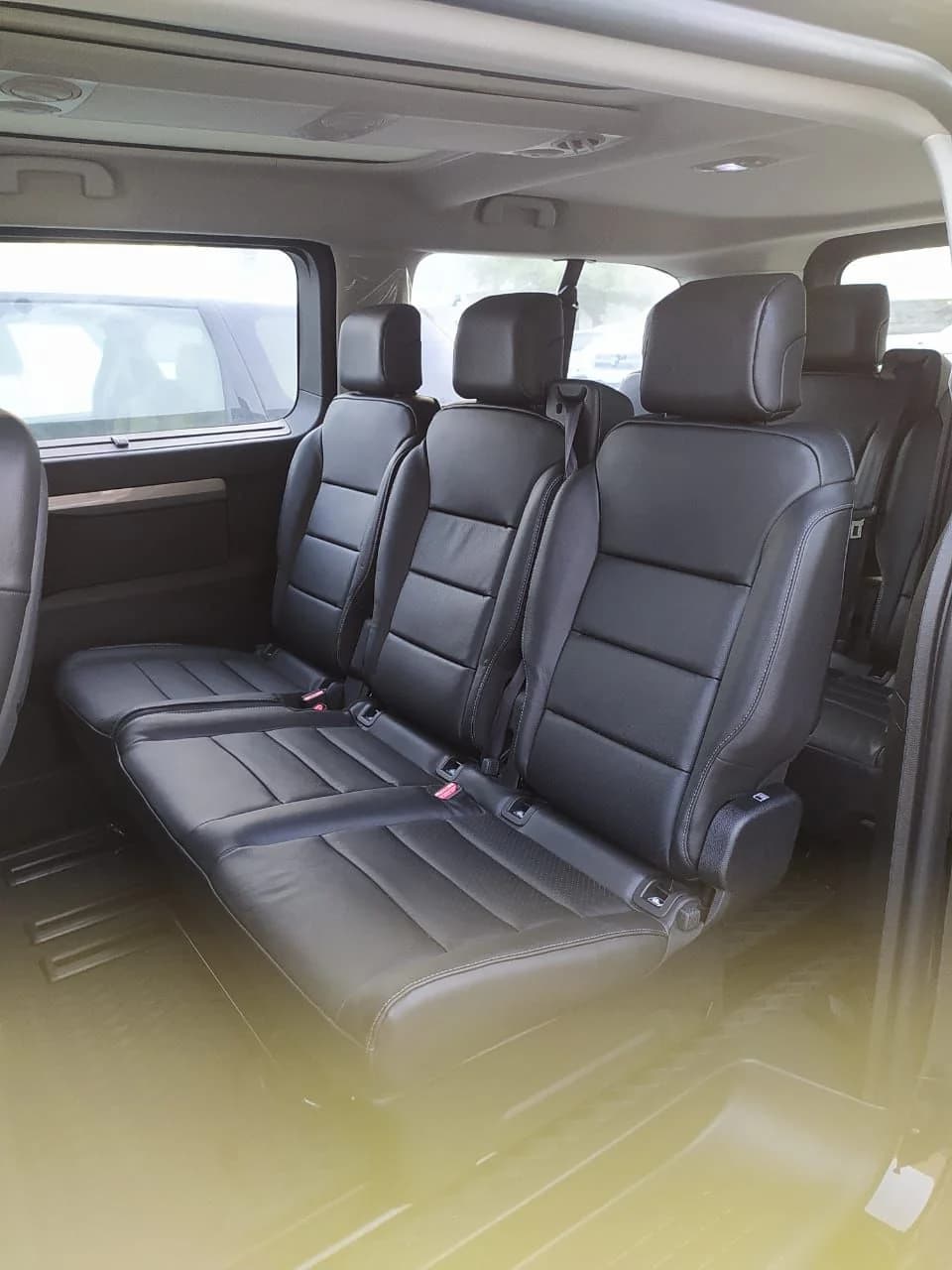 Citroën Space Tourer 7 Pax - image 3