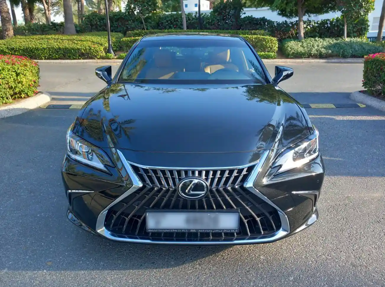 Lexus ES 300 chauffeur hire Dubai Abu Dhabi Sharjah
