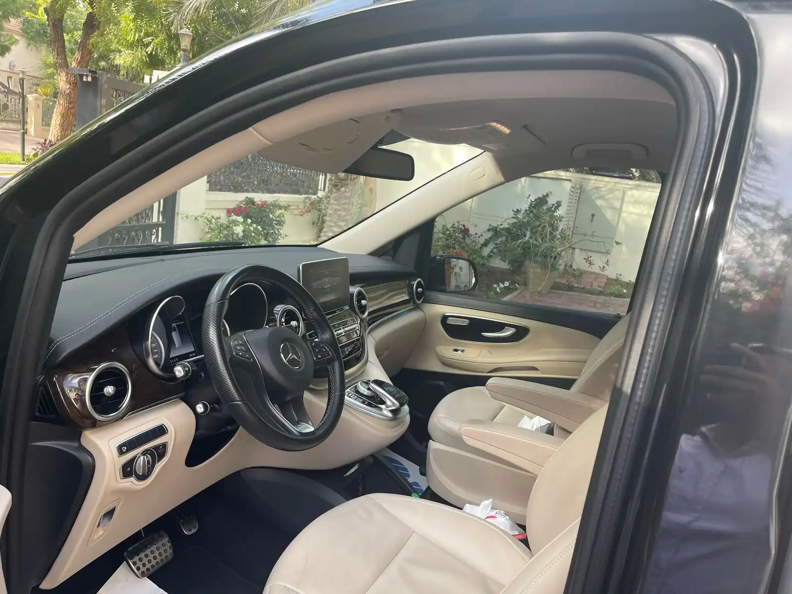 Mercedes V-Class - image 6