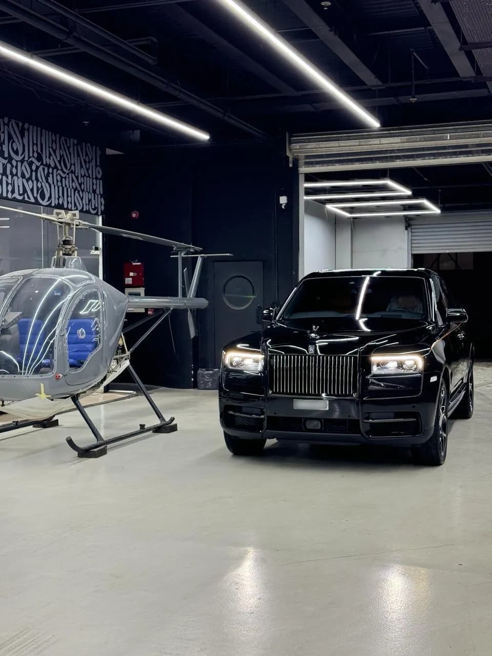 Rolls-Royce Cullinan - image 3