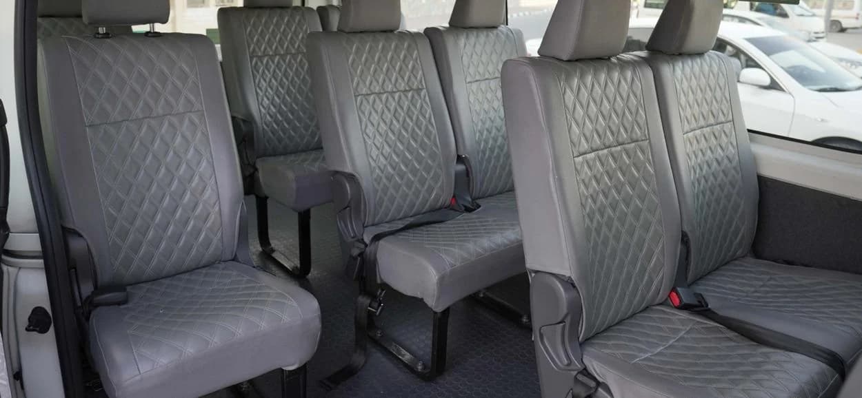 Toyota Hiace 11 Seater - image 3